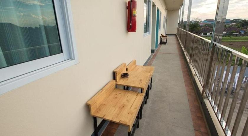 Bees Smile Hotel Chiang Rai Exterior foto